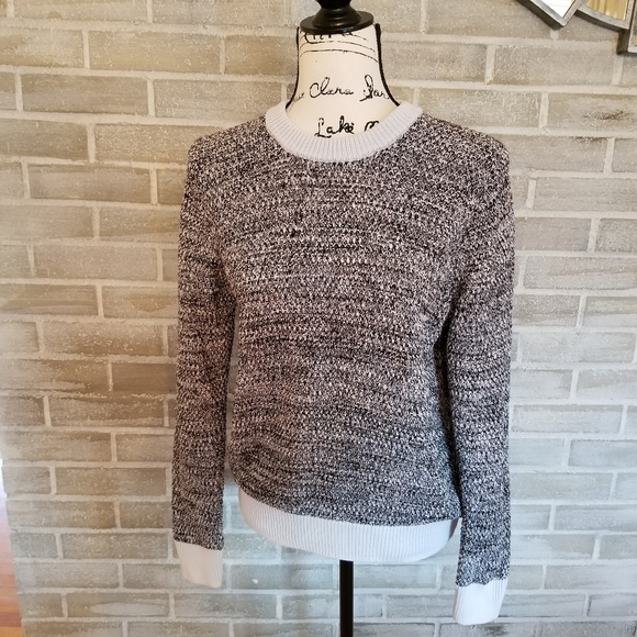 Peruna Sweater Color Black and Cream.!!. - Picture 2 of 15